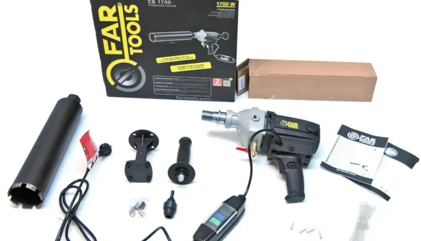 Ensemble d'outils FAR TOOLS CB 1700, perceuse à béton avec accessoires et boîte. Avis sur les outils FAR.