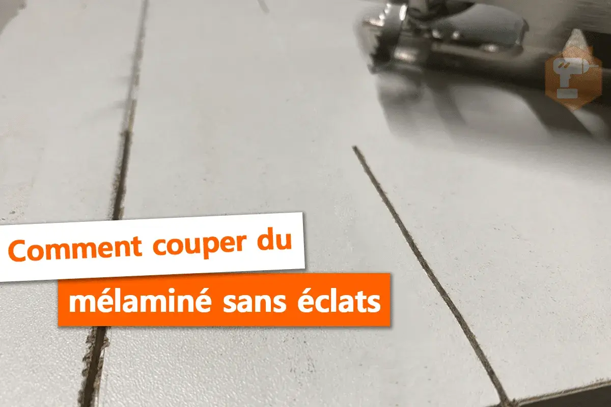 Comment couper du mélaminé sans éclats : quelle lame pour couper parquet stratifié ? Une scie circulaire coupe une surface blanche.
